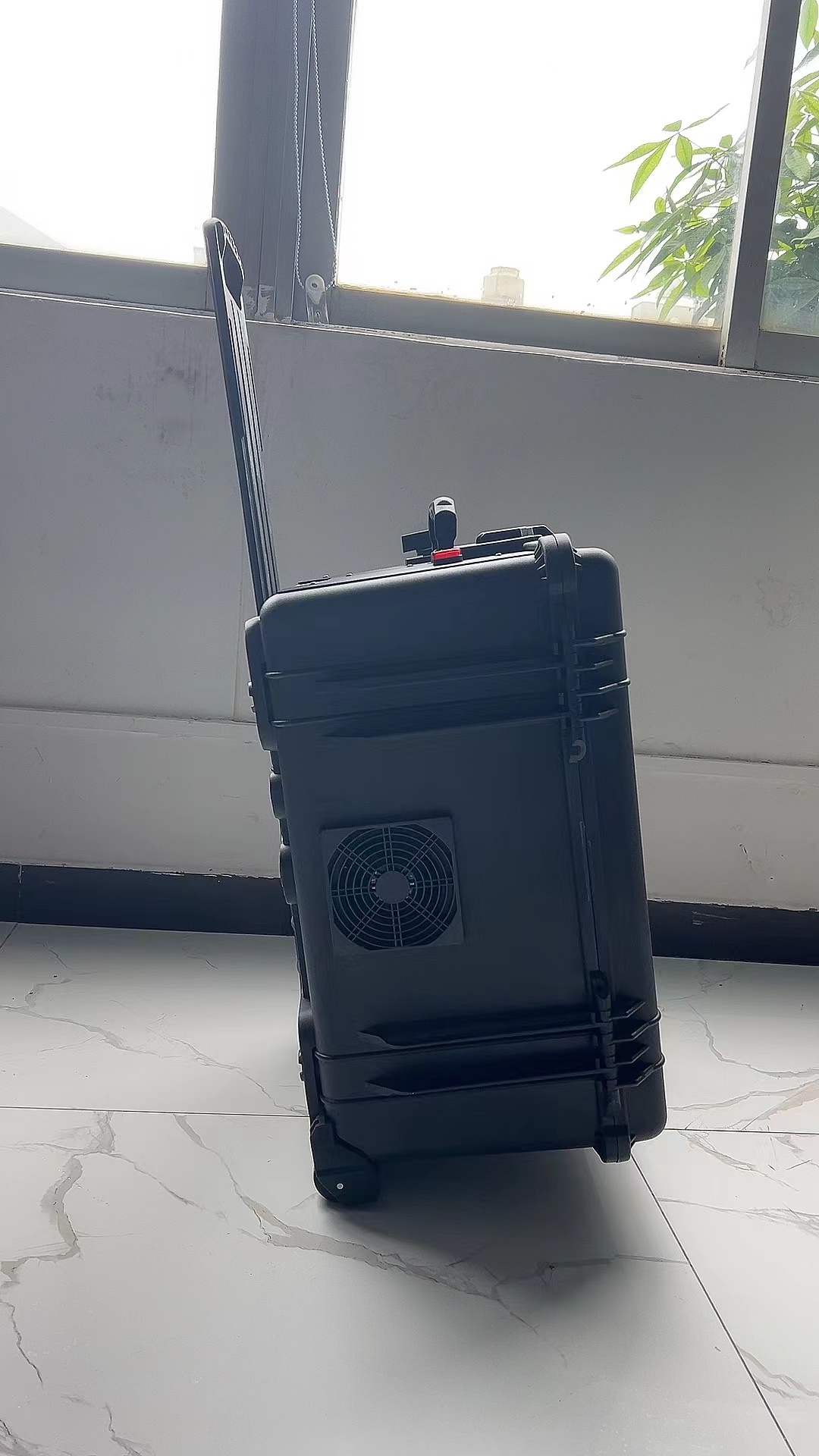 云南手拉箱型移动通信干扰器